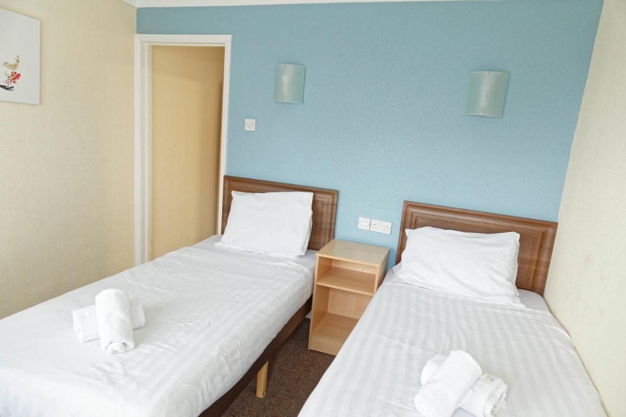 Bay Village - Adults Only 2*