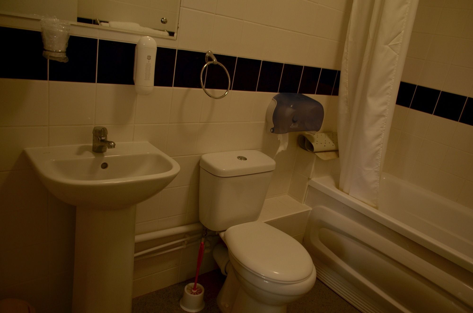 Bay Village - Adults Only 2*